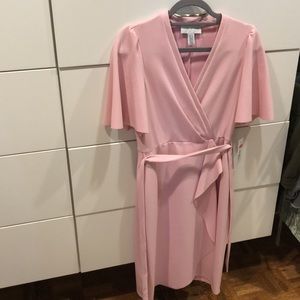 NWT Donna Morgan pink mini dress with flutter sleeves & tie waist. Sz 6